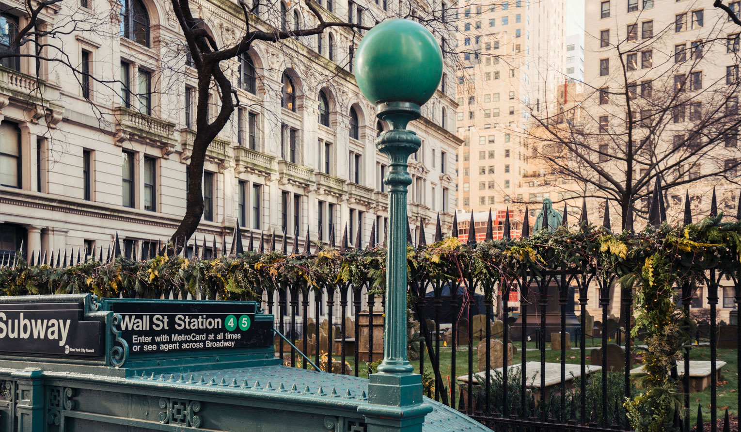 wall street subway entrance view 80 Pine